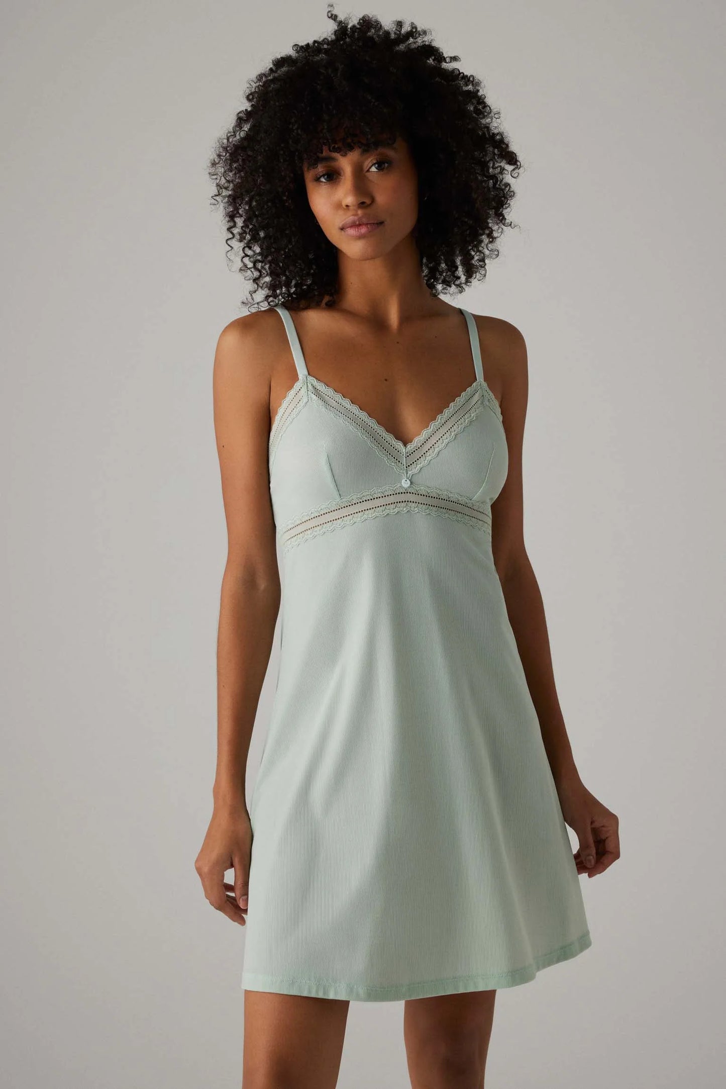 10608 Camisón Isabel Mora